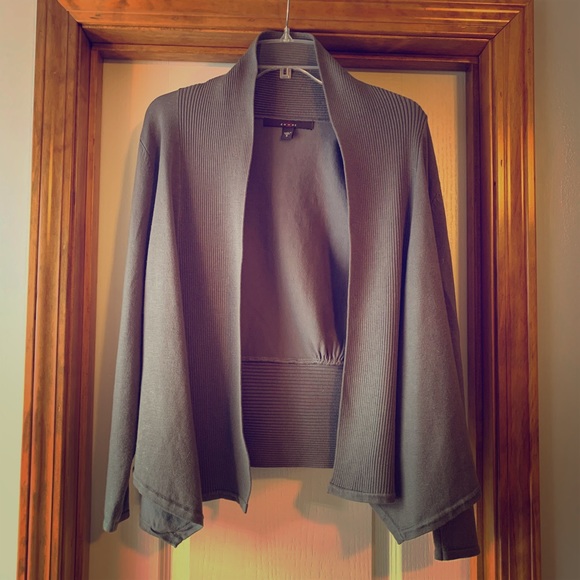 Cardigan - Picture 1 of 3